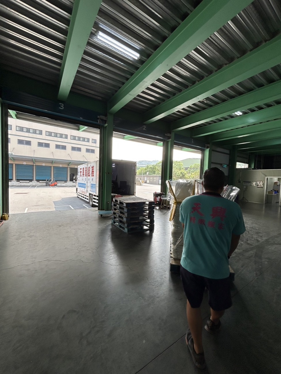 電視台機房櫃體搬運
